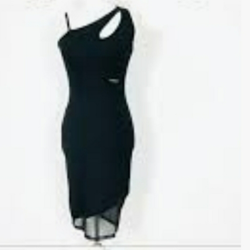 BEBE KEY HOLE BODYCON DRESS
